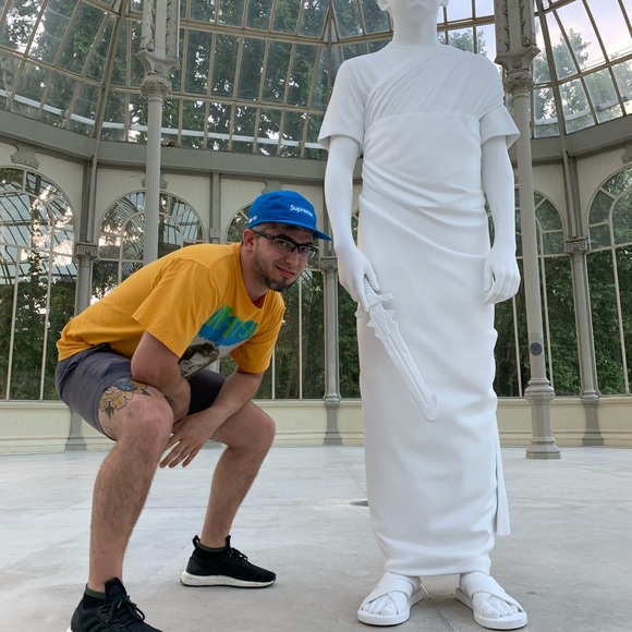 Meet your Posher, Kenneth - Picture 2 of 11